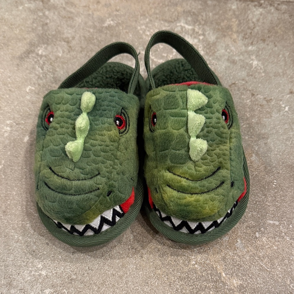 NWOT-Target Green Dinosaur Plush Toddler Slippers (7/8)